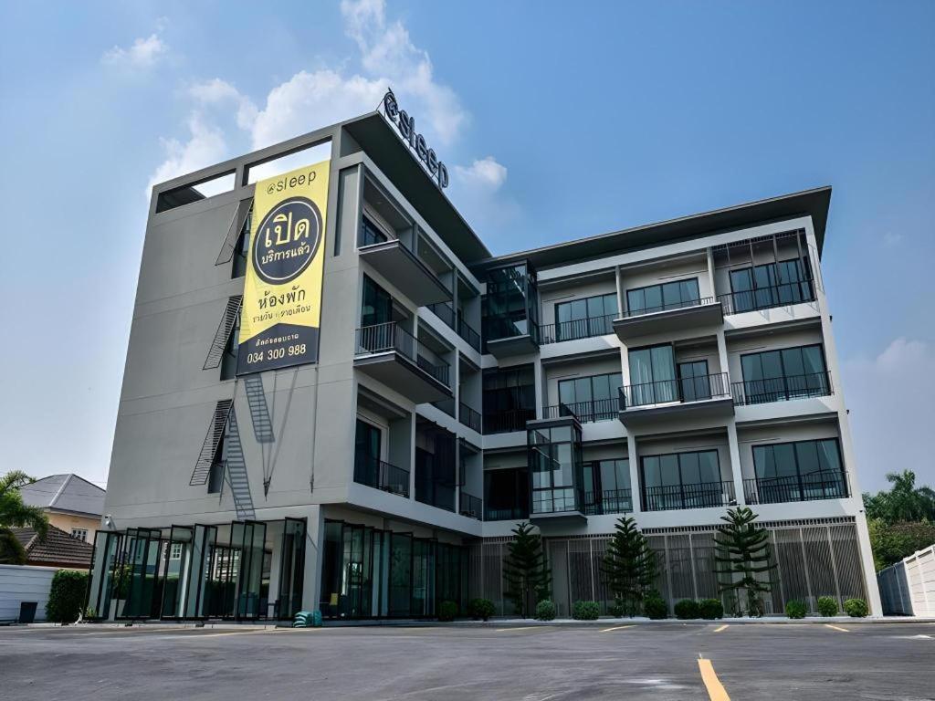 @Sleep Hotel Накхон Патом Екстериор снимка