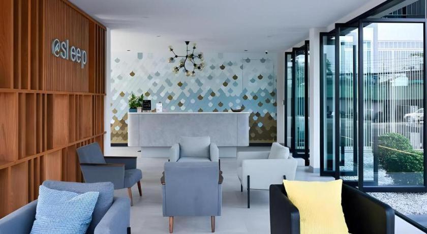 @Sleep Hotel Накхон Патом Екстериор снимка