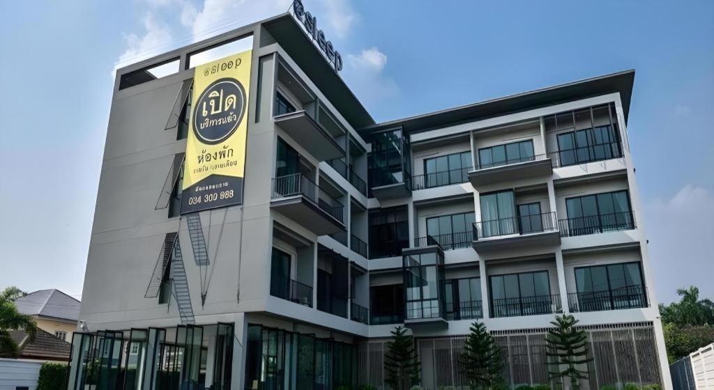 @Sleep Hotel Накхон Патом Екстериор снимка