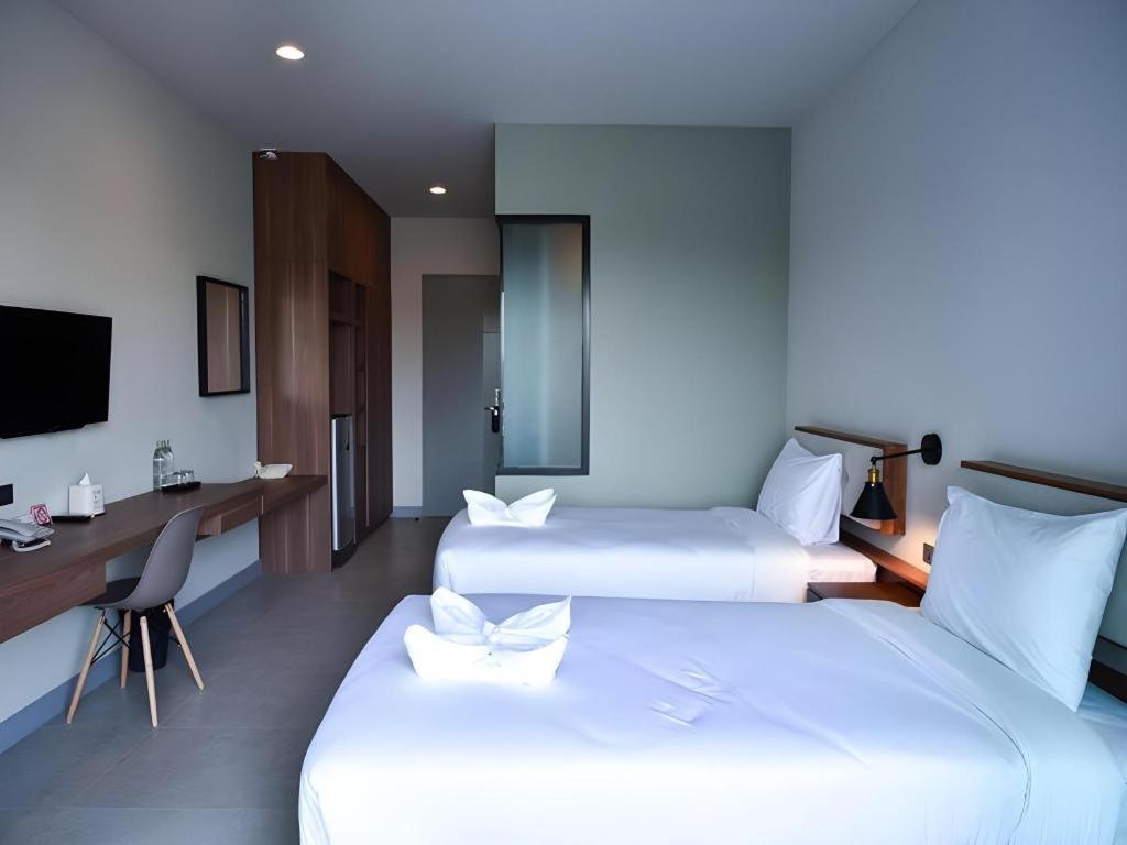 @Sleep Hotel Накхон Патом Екстериор снимка